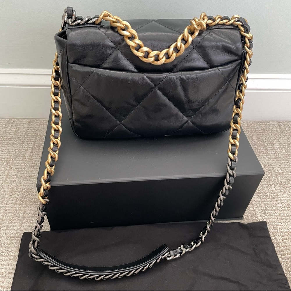 Chanel Medium 19 20S Flap Bag Black Goatskin BRAND NEW PRISTINE - Picture 7 of 11